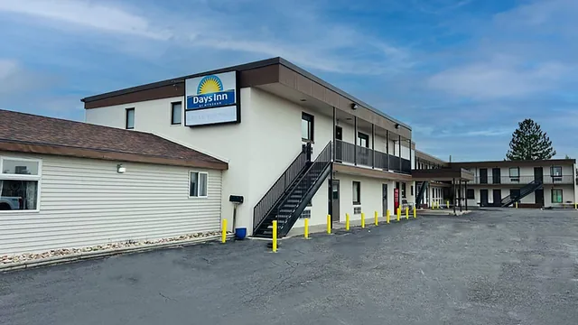 Days Inn by Wyndham Wheatland photo 7