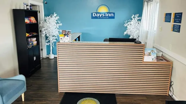 Days Inn by Wyndham Wheatland photo 8