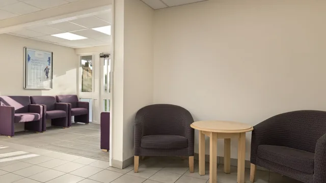 Days Inn by Wyndham Sutton Scotney North photo 6