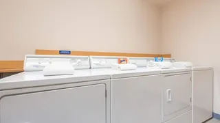 Microtel Inn & Suites by Wyndham Altus