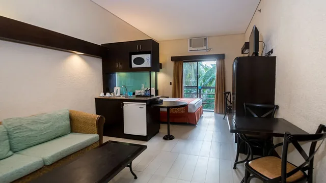 Microtel by Wyndham Boracay photo 3