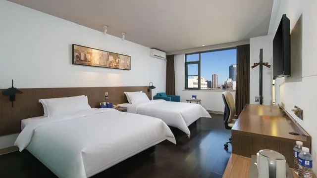 Microtel by Wyndham Kunming City Center photo 6