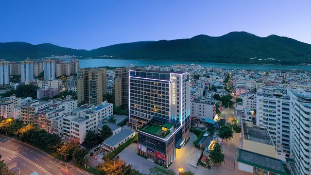 Microtel by Wyndham Sanya Dadonghai photo 8