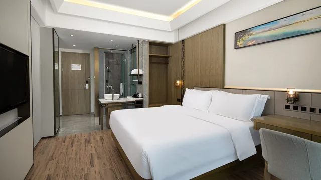 Microtel by Wyndham Sanya Dadonghai photo 12