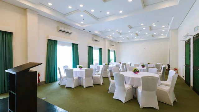 Microtel by Wyndham South Forbes near Nuvali photo 7