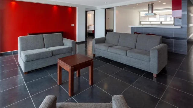 Ramada by Wyndham Acapulco Hotel & Suites photo 11