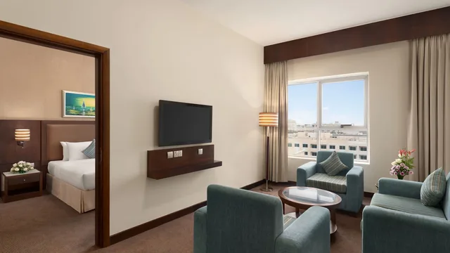 Ramada by Wyndham Dubai Deira photo 4