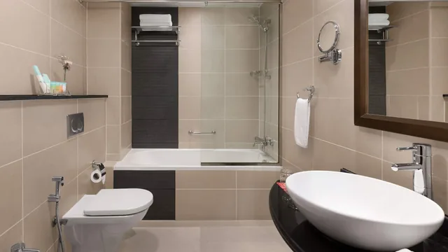 Ramada by Wyndham Dubai Deira photo 12