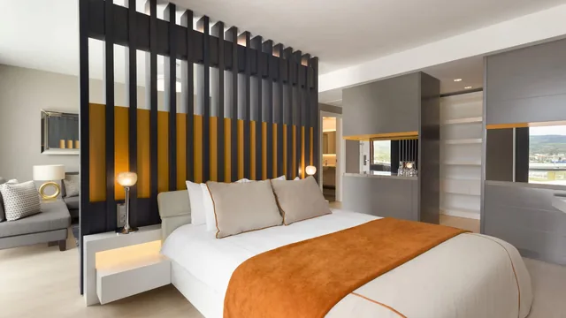 Ramada Hotel & Suites by Wyndham Izmir Kemalpasa photo 7