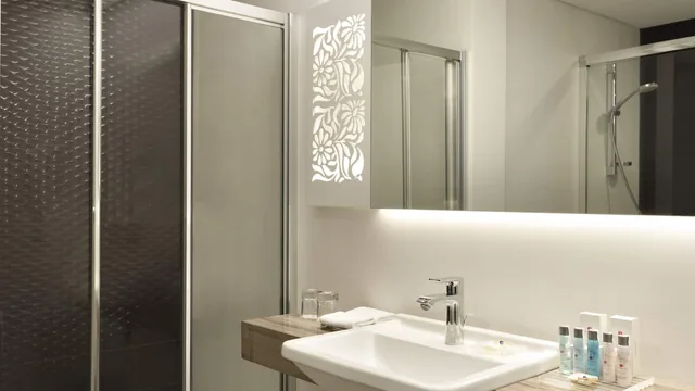 Ramada Hotel & Suites by Wyndham Izmir Kemalpasa photo 8