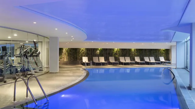 Ramada Hotel & Suites by Wyndham Izmir Kemalpasa photo 10