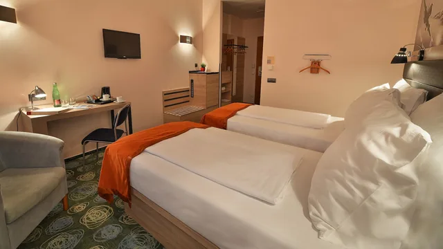 Ramada by Wyndham Airport Prague photo 7