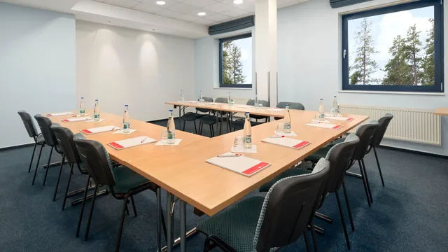 Ramada by Wyndham Airport Prague photo 10