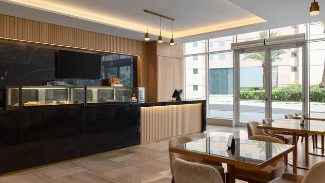 Ramada by Wyndham Riyadh King Fahd Road photo 3