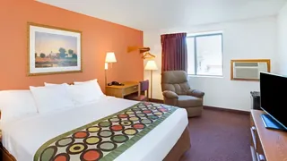 Super 8 by Wyndham Aberdeen East