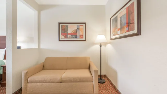 Super 8 by Wyndham Abilene South photo 1