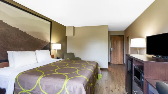 Super 8 by Wyndham Abingdon VA photo 5