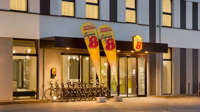 Super 8 by Wyndham Freiburg photo 11