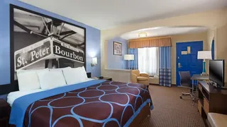 Super 8 by Wyndham Hammond