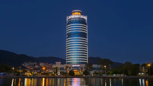 Wyndham Grand Izmir Ozdilek Thermal & Spa photo 2