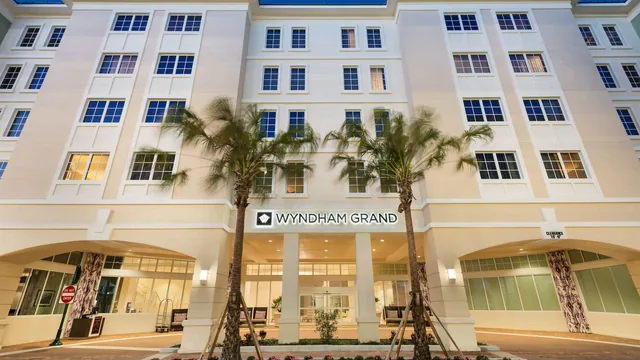 Wyndham Grand Jupiter at Harbourside Place photo 7